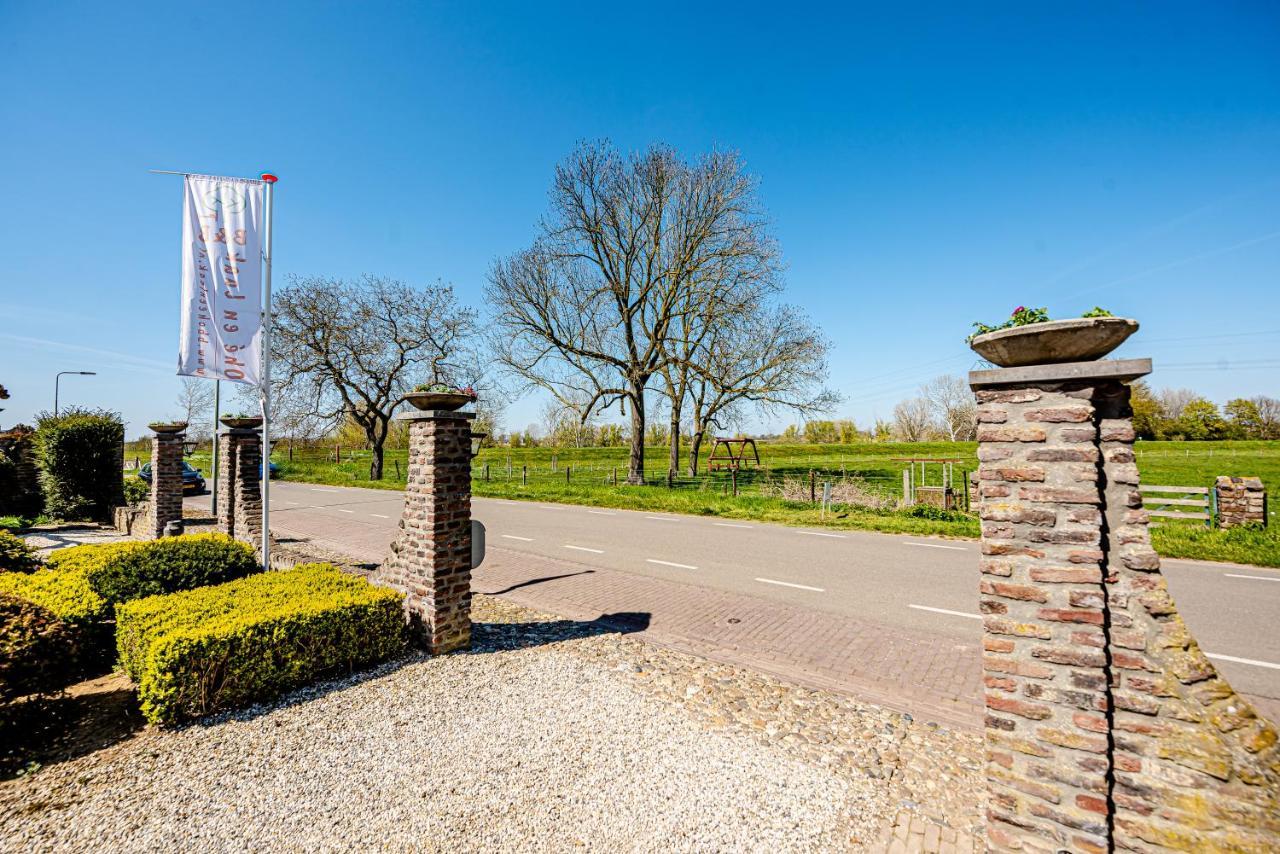 Bed & Breakfast Ohé en Laak Εξωτερικό φωτογραφία